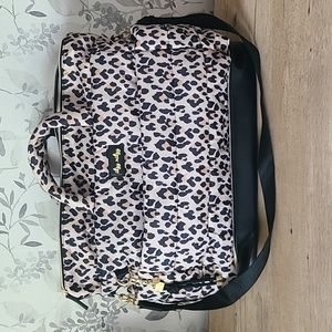 NWT Itzy Ritzy Dream Weekender Duffle Bag Tote